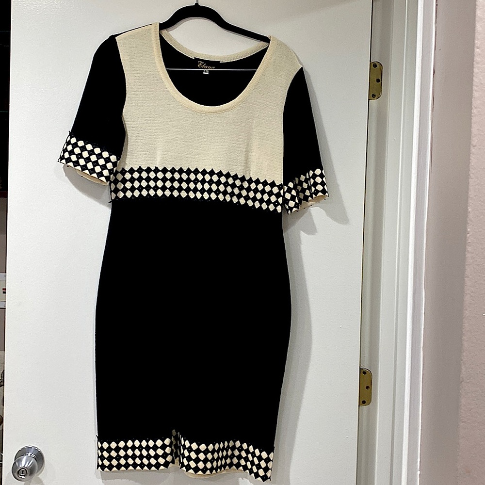 Dress/Knitted with embellishments